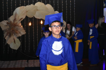 Foto - Formatura de encerramento dos 5º anos do ensino fundamental dia 11 de dezembro de 2024