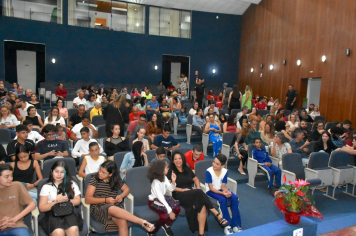 Foto - Premiação da Olimpíada Literária da Língua Portuguesa e da 1ª Olimpíada de Matemática
