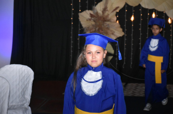 Foto - Formatura de encerramento dos 5º anos do ensino fundamental dia 11 de dezembro de 2024