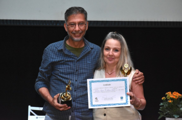 Foto - Premiação da Olimpíada Literária da Língua Portuguesa e da 1ª Olimpíada de Matemática