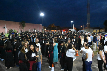 Foto - Formatura de encerramento dos 9º anos do ensino fundamental II e EMEJA dia 13 de dezembro de 2024