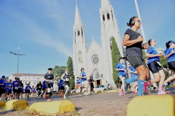 Foto - Aniversário de Botucatu - Corrida Anos Luz