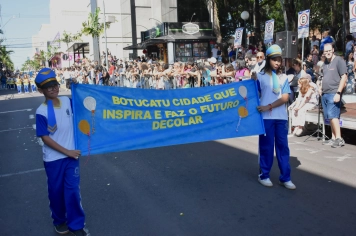 Foto - Aniversário de Botucatu - Ato Cívico e Desfile