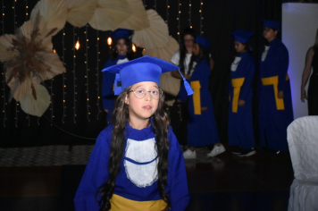 Foto - Formatura de encerramento dos 5º anos do ensino fundamental dia 11 de dezembro de 2024