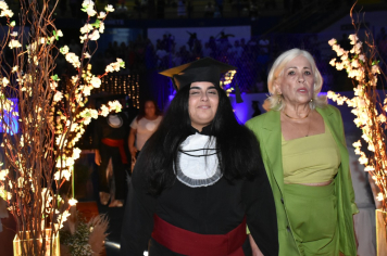 Foto - Formatura de encerramento dos 9º anos do ensino fundamental II e EMEJA dia 13 de dezembro de 2024