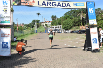 Foto - Secretaria de Educação promoveu 6ª Corrida e Caminhada Educação Solidária