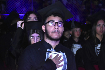 Foto - Formatura de encerramento dos 9º anos do ensino fundamental II e EMEJA dia 13 de dezembro de 2024
