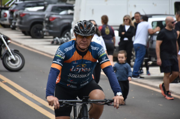 Foto - Prefeitura entrega primeira ciclovia rural as margens da Avenida Odilon Cassetari, que liga a Rodovia Gastão Dal Farra.
