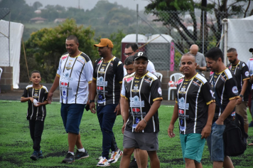 Foto - Prefeitura de Botucatu entregou novo campo de futebol no Jardim Palos Verdes