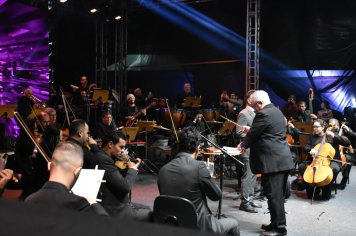 Foto - Botucatu 170 anos - Show Paulo Miklos + Orquestra Sinfônica Municipal de Botucatu + Orquestra Sinfônica Lyra Mojimiriana + Maestro Carlos Lima*