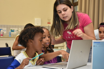 Foto - Educação e Sesi iniciam curso de Robótica para alunos da Rede Municipal de Ensino