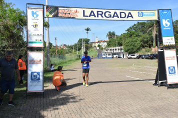 Foto - Secretaria de Educação promoveu 6ª Corrida e Caminhada Educação Solidária