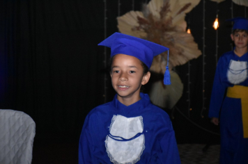 Foto - Formatura de encerramento dos 5º anos do ensino fundamental dia 11 de dezembro de 2024