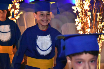 Foto - Formatura de encerramento dos 5º anos do ensino fundamental dia 12 de dezembro de 2024