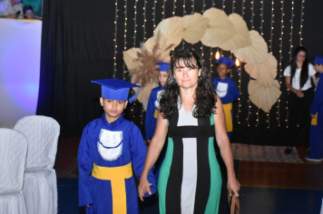 Foto - Formatura de encerramento dos 5º anos do ensino fundamental dia 11 de dezembro de 2024