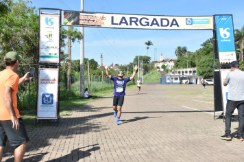 Foto - Secretaria de Educação promoveu 6ª Corrida e Caminhada Educação Solidária