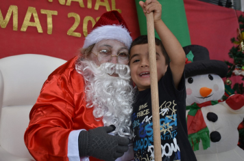 Foto - Festa de Natal dos alunos do CEI José Luiz Amat