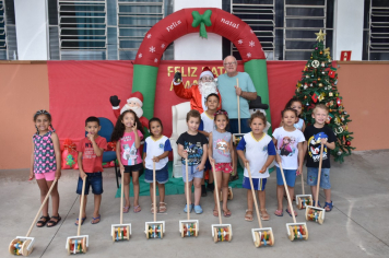Foto - Festa de Natal dos alunos do CEI José Luiz Amat