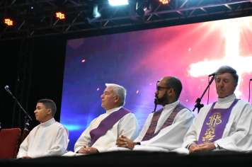 Foto - Botucatu 170 anos - Missa Campal e Show com o cantor Thiago Brado