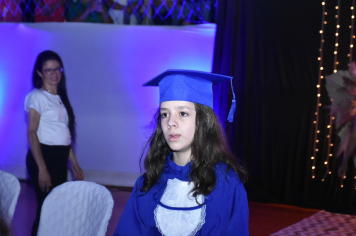 Foto - Formatura de encerramento dos 5º anos do ensino fundamental dia 11 de dezembro de 2024