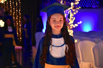 Foto - Formatura de encerramento dos 5º anos do ensino fundamental dia 12 de dezembro de 2024