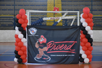 Foto - Proerd 2024 realiza Formatura de alunos da Rede de Ensino de Botucatu