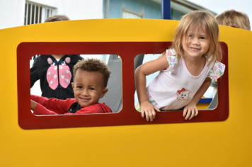 Foto - Escola municipal de educação infantil ganha espaço interativo para os alunos