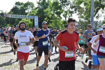 Foto - Secretaria de Educação promoveu 6ª Corrida e Caminhada Educação Solidária
