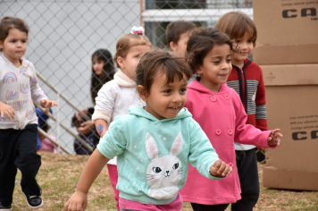 Foto - Escola municipal de educação infantil recebe novo espaço lúdico e parquinho infantil