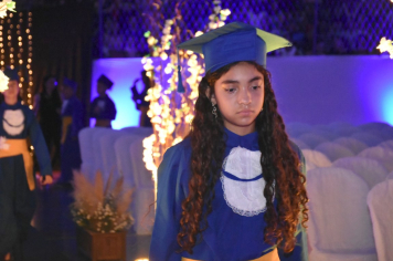 Foto - Formatura de encerramento dos 5º anos do ensino fundamental dia 12 de dezembro de 2024