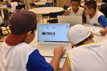 Foto - Educação e Sesi iniciam curso de Robótica para alunos da Rede Municipal de Ensino