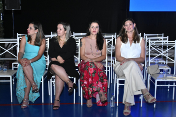 Foto - Formatura de encerramento dos 9º anos do ensino fundamental II e EMEJA dia 13 de dezembro de 2024