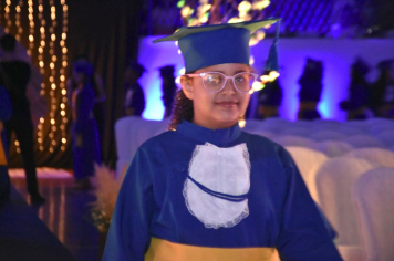 Foto - Formatura de encerramento dos 5º anos do ensino fundamental dia 12 de dezembro de 2024