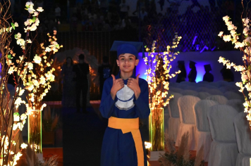 Foto - Formatura de encerramento dos 5º anos do ensino fundamental dia 12 de dezembro de 2024