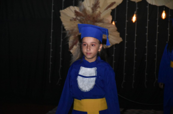 Foto - Formatura de encerramento dos 5º anos do ensino fundamental dia 11 de dezembro de 2024