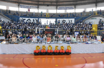 Foto - Proerd 2024 realiza Formatura de alunos da Rede de Ensino de Botucatu