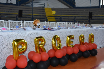 Foto - Proerd 2024 realiza Formatura de alunos da Rede de Ensino de Botucatu