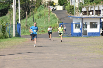 Foto - Secretaria de Educação promoveu 6ª Corrida e Caminhada Educação Solidária