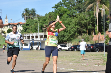 Foto - Secretaria de Educação promoveu 6ª Corrida e Caminhada Educação Solidária