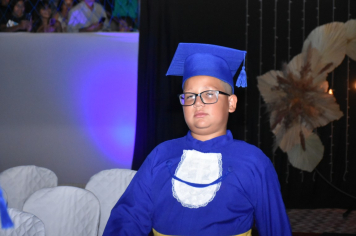 Foto - Formatura de encerramento dos 5º anos do ensino fundamental dia 11 de dezembro de 2024