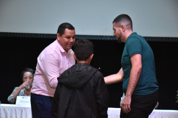Foto - Premiação da Olimpíada Literária da Língua Portuguesa e da 1ª Olimpíada de Matemática