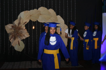 Foto - Formatura de encerramento dos 5º anos do ensino fundamental dia 11 de dezembro de 2024