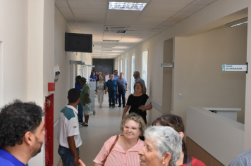 Foto - Entrega da revitazação do Hospital do Bairro