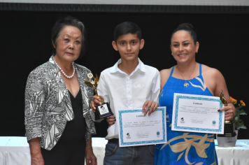 Foto - Premiação da Olimpíada Literária da Língua Portuguesa e da 1ª Olimpíada de Matemática