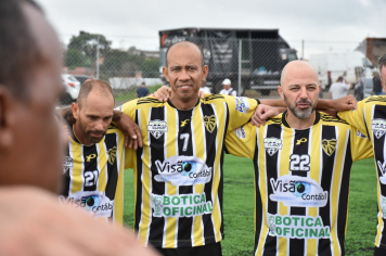 Foto - Prefeitura de Botucatu entregou novo campo de futebol no Jardim Palos Verdes