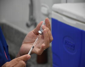 Botucatu começa a vacinação contra a Dengue em crianças e adolescentes