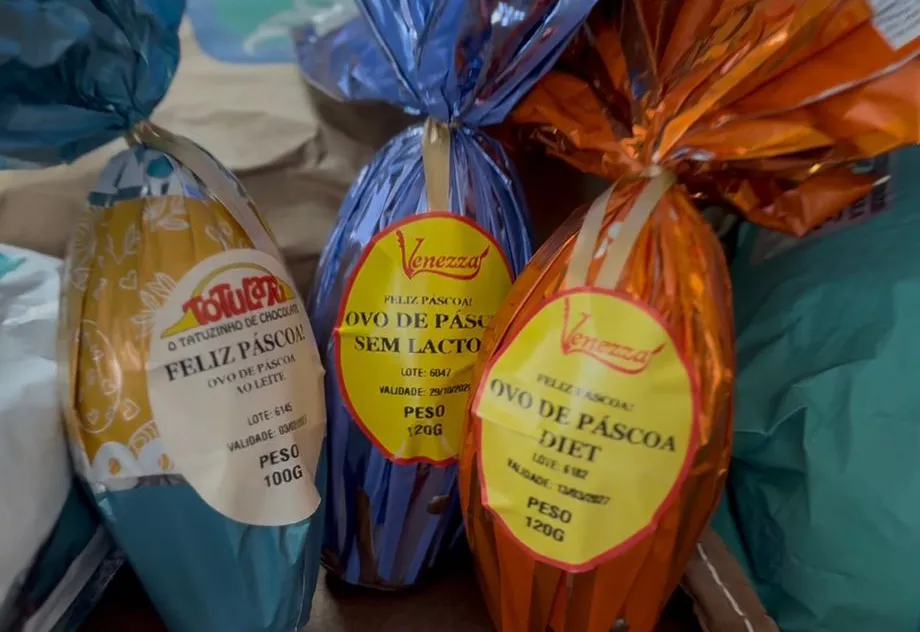 Páscoa mais doce: Prefeitura entrega ovos de chocolate a alunos da Rede Municipal