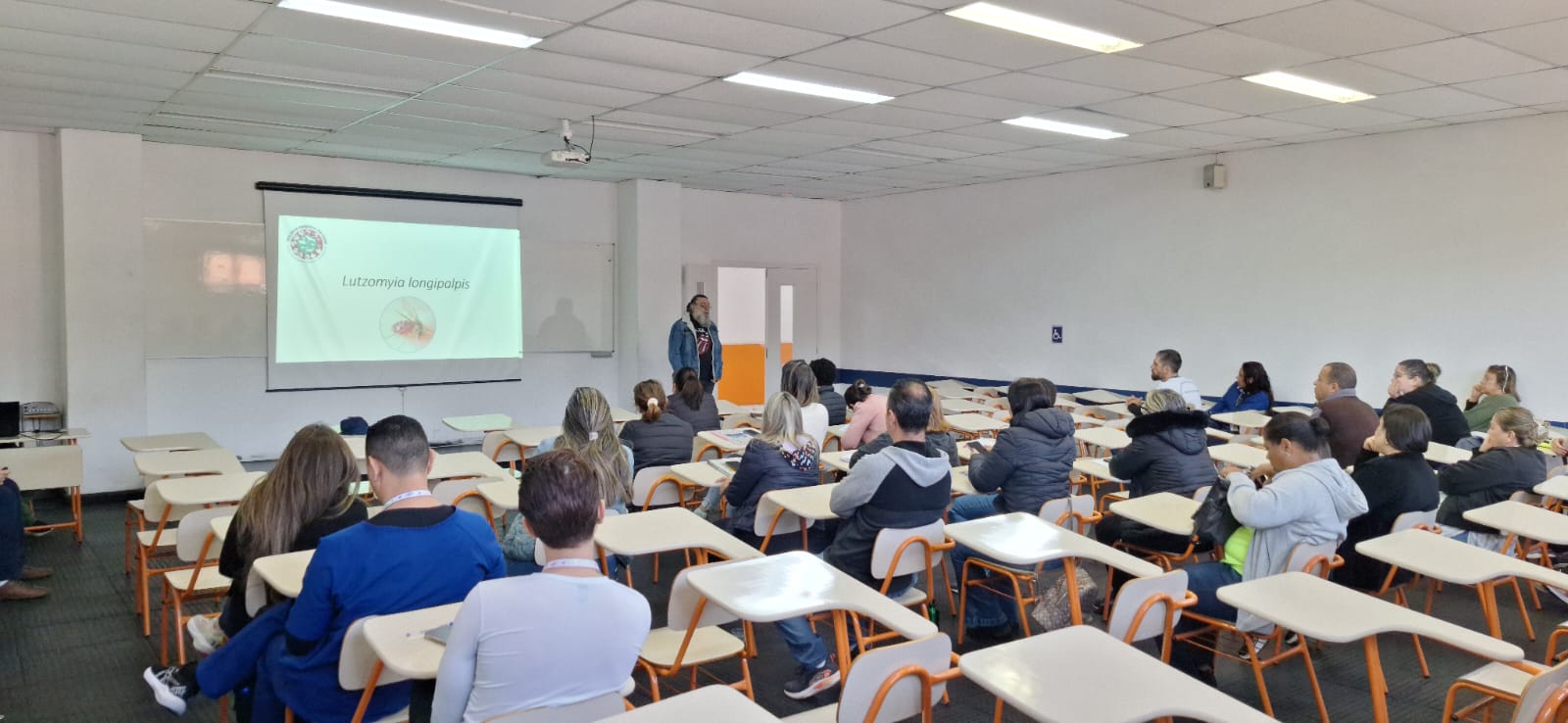 VAS promove capacitação sobre Leishmaniose para profissionais da saúde em Botucatu