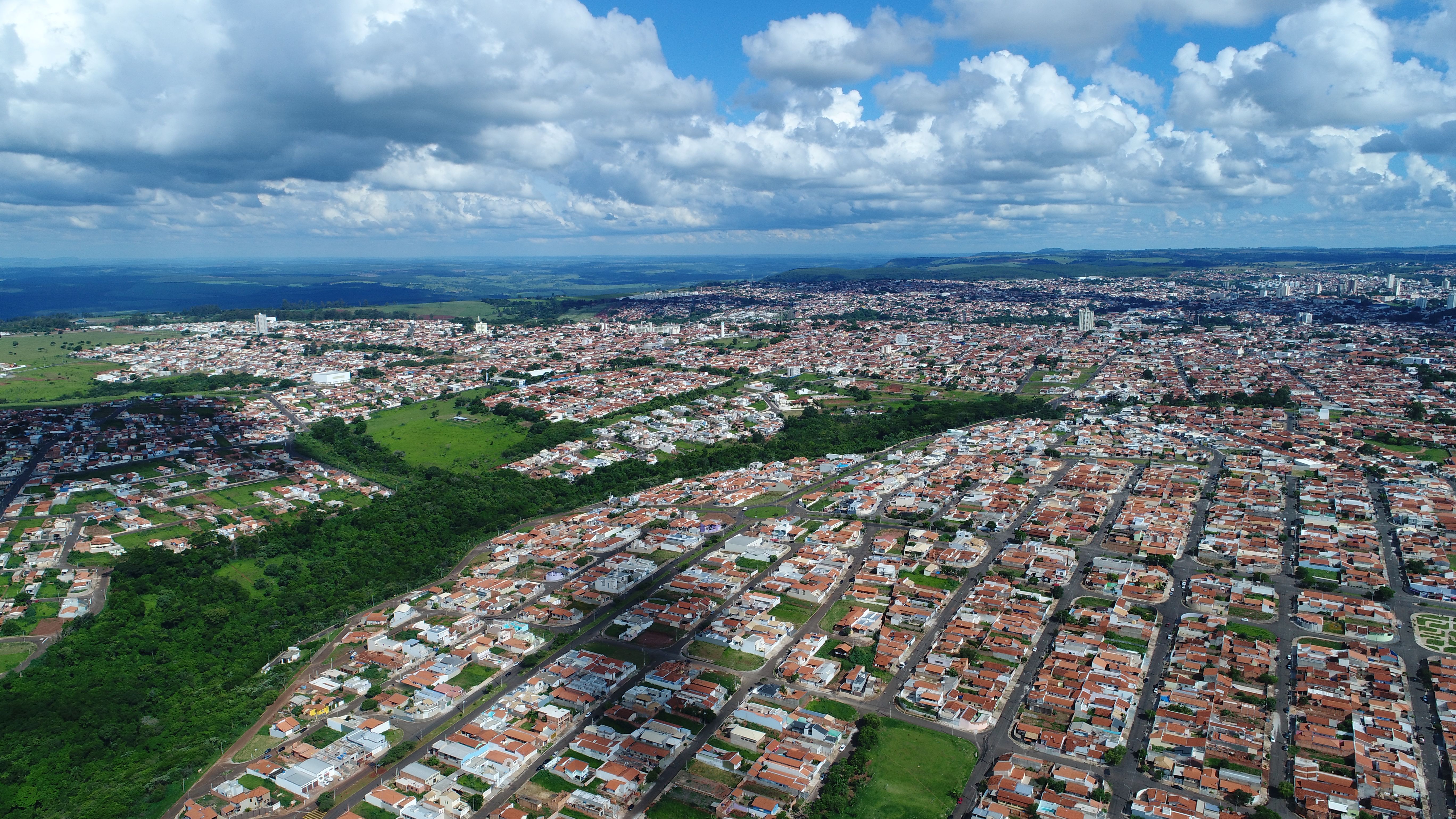 Pós chuva: veja a atualização dos serviços afetados pela tempestade em Botucatu