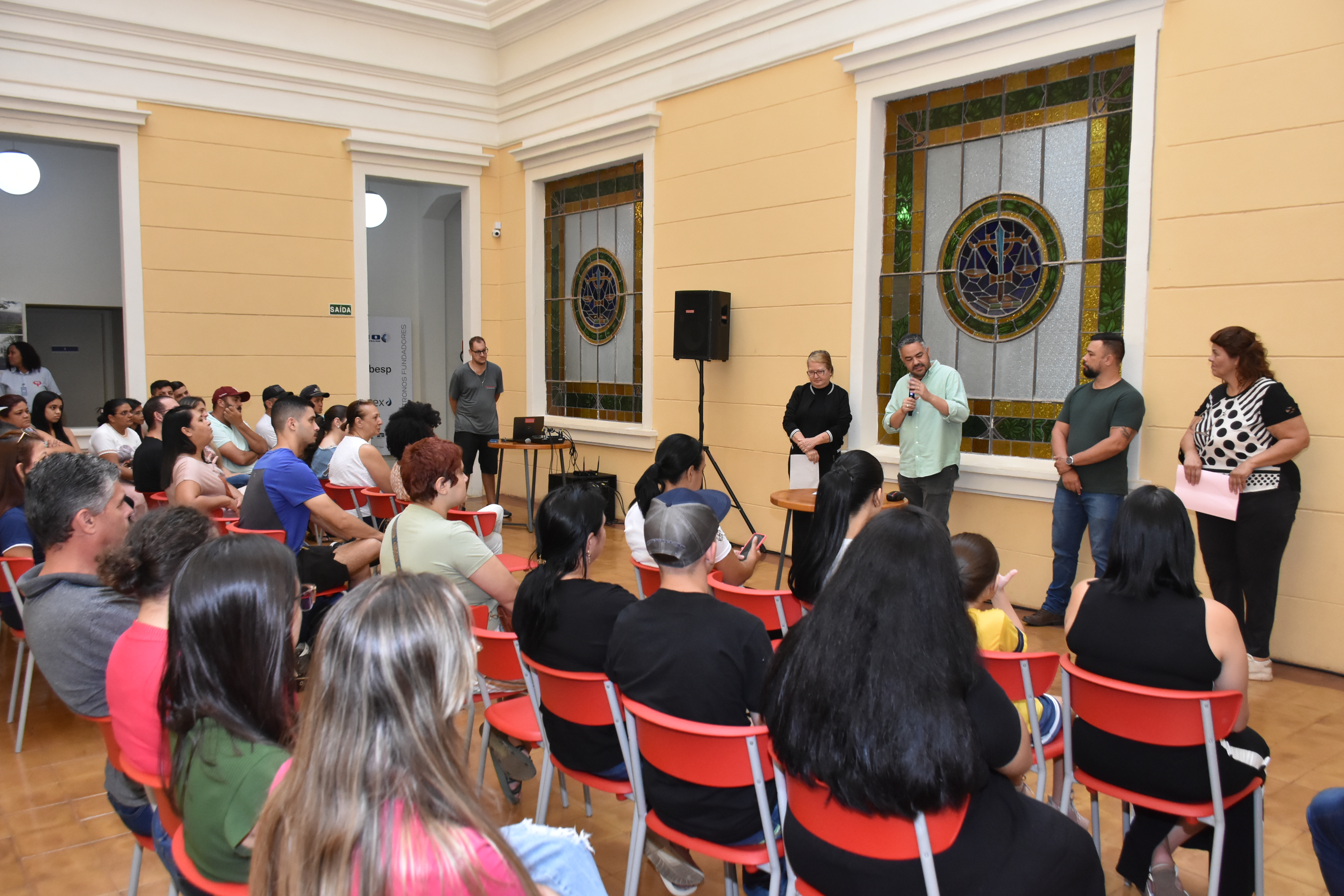 Programa de Auxílio ao Estudante vai beneficiar 118 alunos em 2025